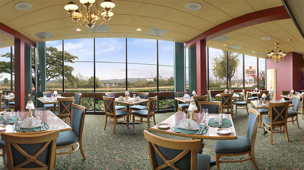 Red Lion Hotel Coos Bay Exterior foto